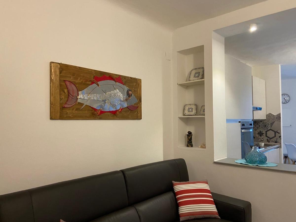 Sea View Apartment In Front Of The Sea ปอร์โตเวเนเร ภายนอก รูปภาพ