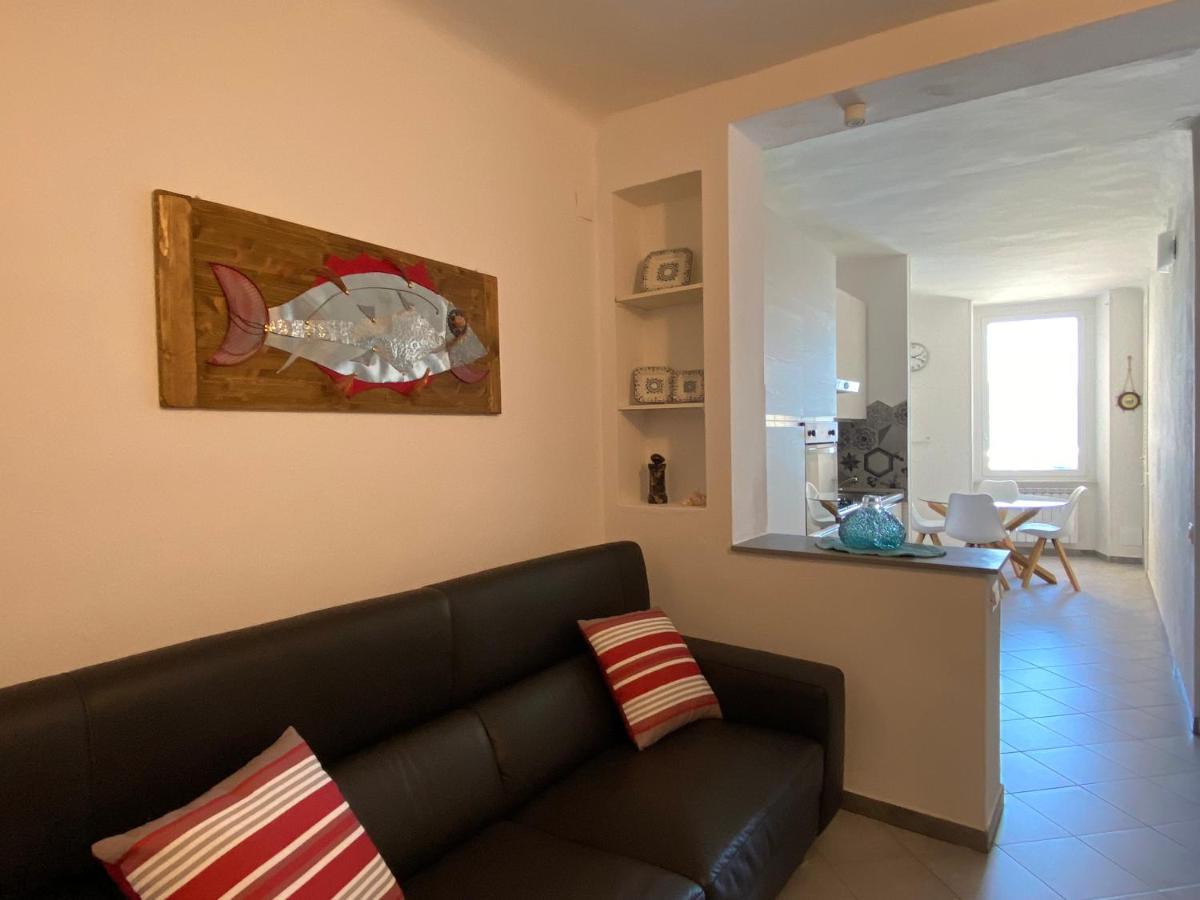 Sea View Apartment In Front Of The Sea ปอร์โตเวเนเร ภายนอก รูปภาพ
